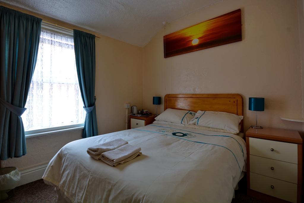 Shazron Hotel Блекпул Екстериор снимка